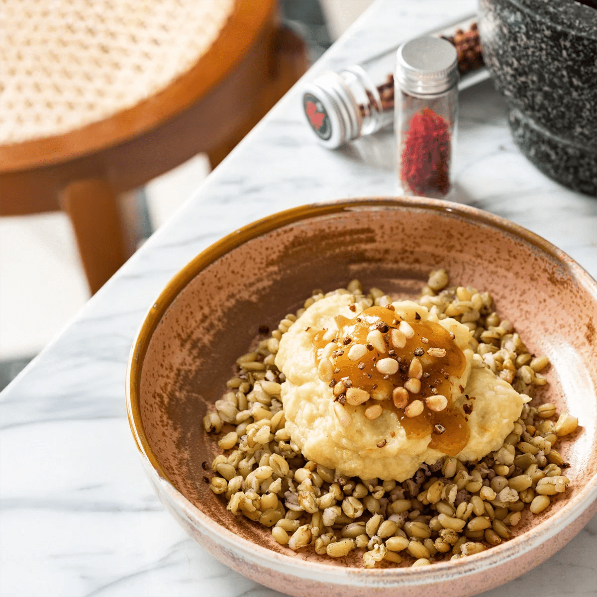 IM OFEN GERÖSTETER UND HERBSTLICHER BLUMENKOHL MIT SAFRAN - Conflictfood