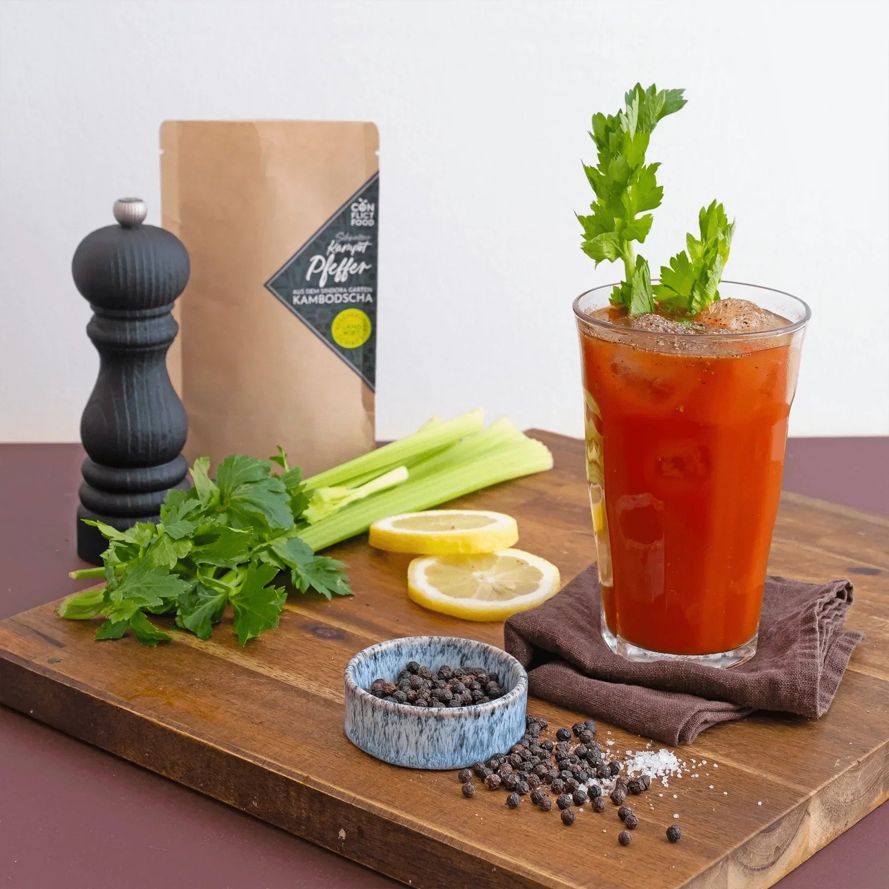 WACH WERDEN MIT WÜRZE: UNSERE BLOODY MARY-NEUINTERPRETATION - Conflictfood
