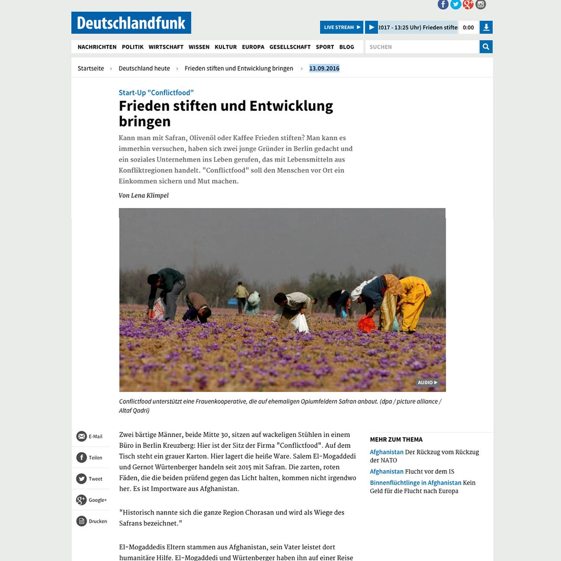 Ein Screenshot von Deutschlandfunk mit einem Bericht über Conflictfood und einem Bild der Safranernte in Afghanistan